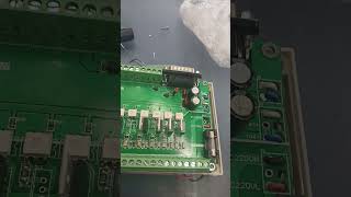 Aí 598 queimando o fusível chama no reparo