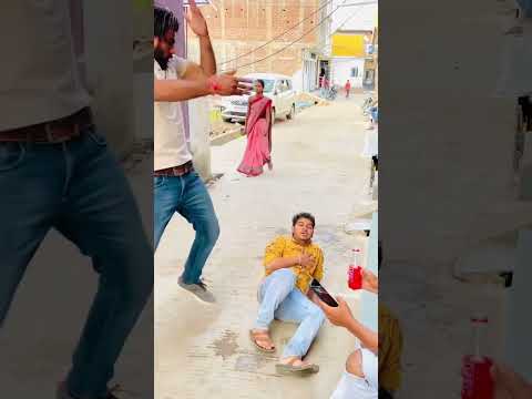 फ़्री की कोल्डड्रिंक पीना भारी पड़ गया😜😂