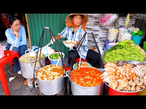 Khó tìm nhất Gánh Bánh Canh Nấm Rơm, Bún Riêu lâu đời, tô topping ngập tràn ngon rẻ chỉ từ 20 ngàn