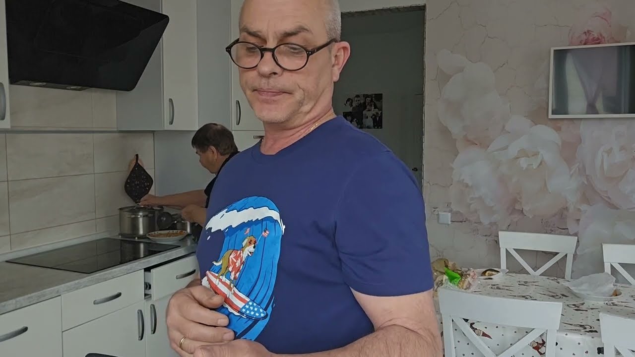 Светлана Изменила Стрижку! Самвел Привез Сладкие Колобки