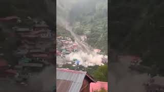 Verheerende Sturzflut im Himalaya