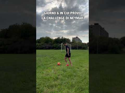 Chi meglio❓😅 #soccer #fun #funny #football #calcio #skills #tricks #proplayer #neymar #challenge