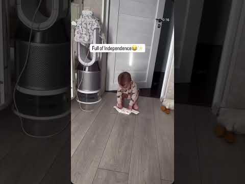 Just 1 year old and full independent 😂😍