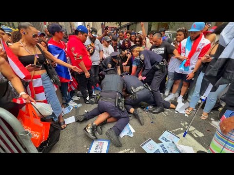 NYPD Arrests Multiple People as Fight Breaks Out During Puerto Rican Day Parade NYC 🇵🇷