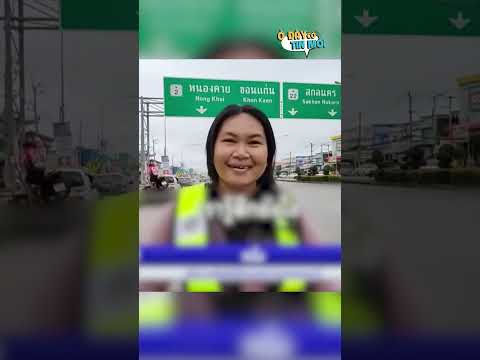 Cảnh sát nhận được tin báo có "bà điên cầm vũ khí nấp trong lùm cây", đến nơi không nhịn được cười