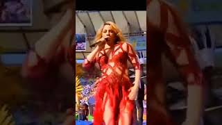 #shakira best song stage song
