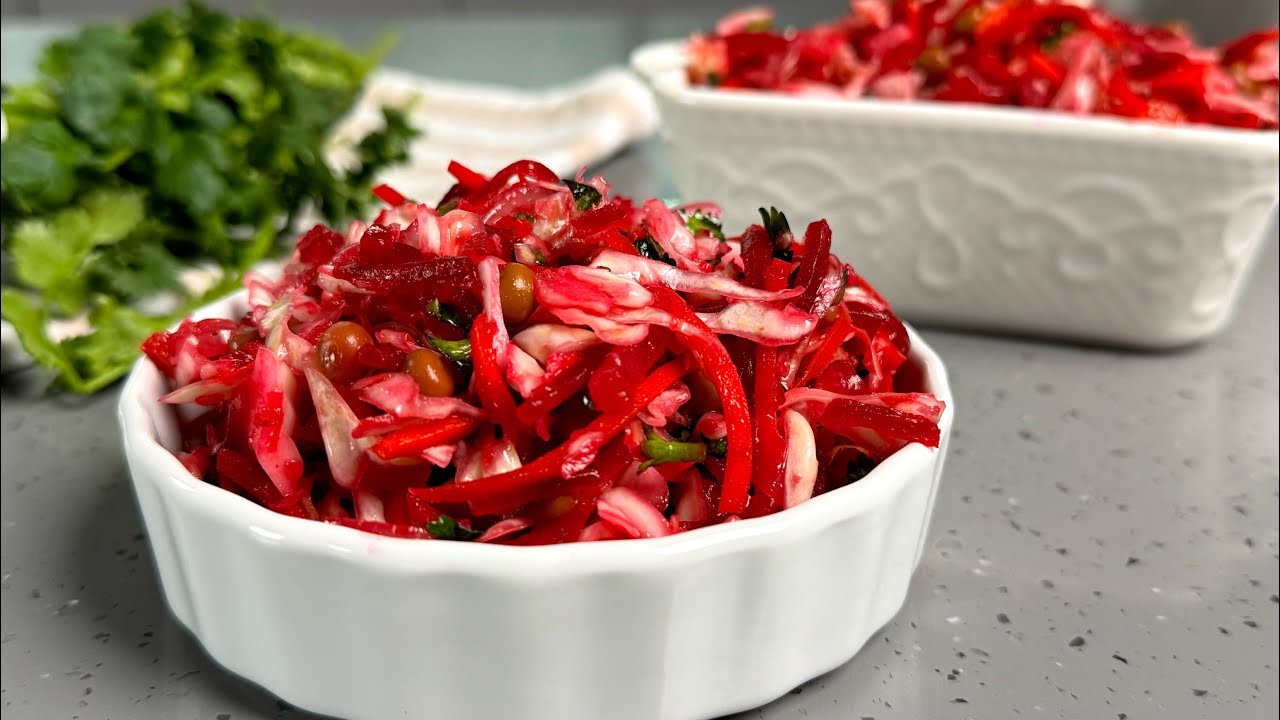 Сколько салатов не готовила, этот никогда не приедается! САЛАТ из простых продуктов - Не винегрет!