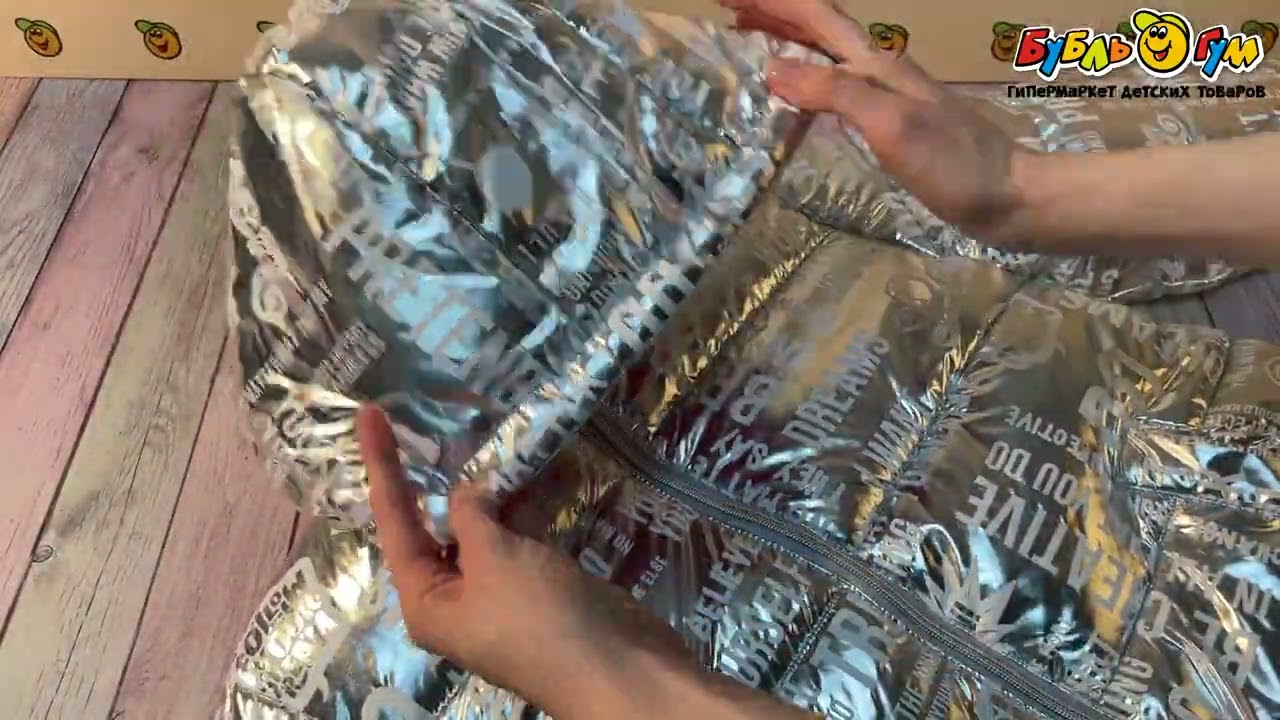 Куртка Lanson Kids зимняя с эффектом металлик серебряная - видео