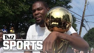 Kevin Durant on Trump: 'We Don't F*ck With Him' | TMZ Sports