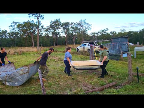 Spring Cleaning the Farm - Paddocks, Sheds & Fixing The Lawn Mower/Tractor