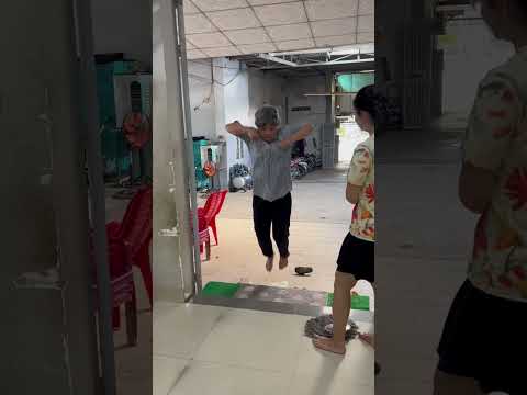 Bố không được đi dép vào nhá #shorts