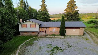 I Discovered An Entire Neighbourhood Of ABANDONED 1970’s Homes | WHERE DID EVERYONE GO?!?!