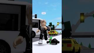 BUS DRIVER HELPS KID IN ROBLOX! 🚍 #shorts