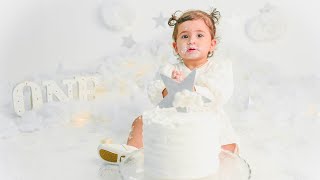 اول عيد ميلاد لبنتنا! خليناها تلعب بالكيك 🎈🎂🥹