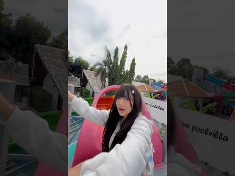 แอบบุกพูลวิลล่าแก๊งดาว TikTok 🥶 #ยอโบ #memoji #youtubeshorts #shortvideo #shorts #youtube