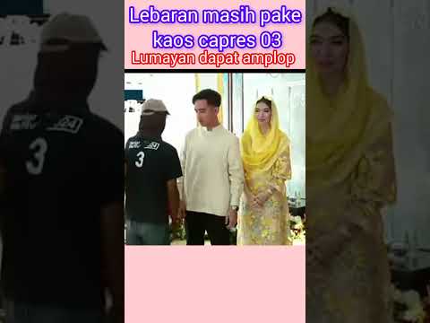 lumayan dapat amplop lebaran ke Gibran pake kaos 03