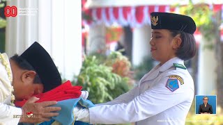 Beda !! PRESIDEN PRABOWO MENCIUM BENDERA, Perdana Sebagai Inspektur Upacara HUT RI Ke-80