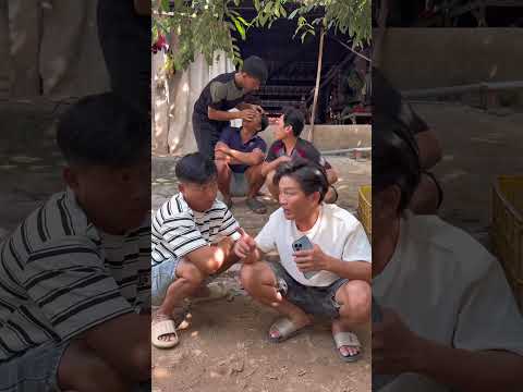 Ăn một cái đỏ cái mồm liền #shorts #shortvideo #funny #hoaiphongtv #vuinhon #windnet