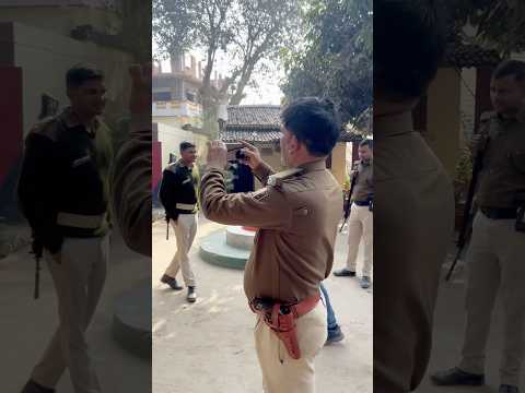 पुलिस आ गई बिहारी टार्ज़न के पास ✅🦍 #youtubeshorts #biharitarzan #police #motivation #shortfeed