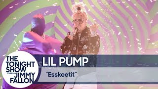 Lil Pump en live lors du Tonight Show pour  son titre "Esskeetit"