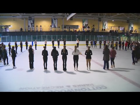 Local figure skating community honors victims of DC flight crash with vigil