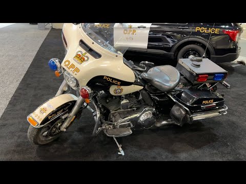 Harley Davidson Police Bike - Walkaround