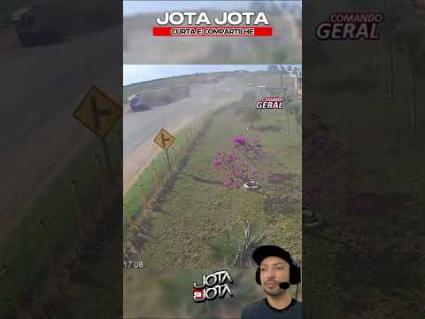 CARRETAS DA MESMA EMPRESA SE ENVOLVEM EM AC1DENTE