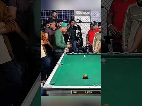 Maycon contra todos no salão