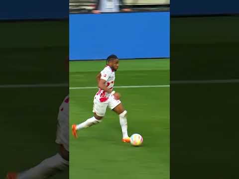 Nkunku with this unreal solo run in the 96th minute ?
