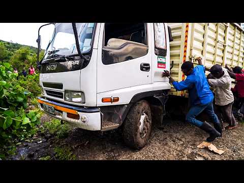 Kenya, Between Flood and Burning Sun | Deadliest Journeys