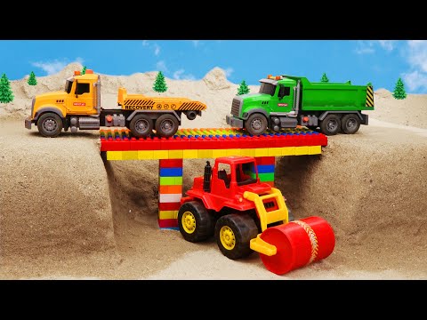 Rescue the truck from the pit with excavator and crane truck | Car toy stories | Enjo mini farm