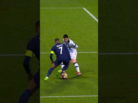#Mbappé #Mbappe #kylianmbappe #kylianmbappé #psg #Soccer #Football #Footavu