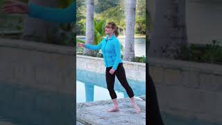 Improve your balance in just 1 minute with these tips for correct alignment ☀️ #shorts #stretching