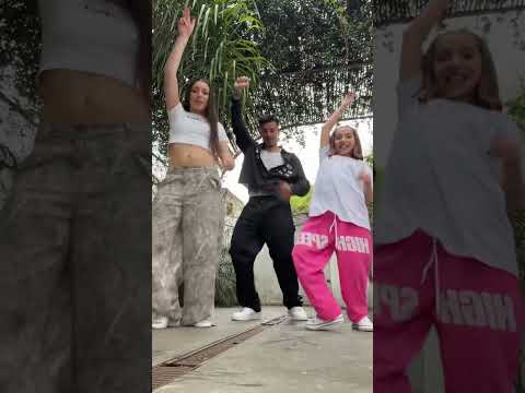 Hace un mes de este vídeoo: #short #shorts #dance #sergiopovedaa