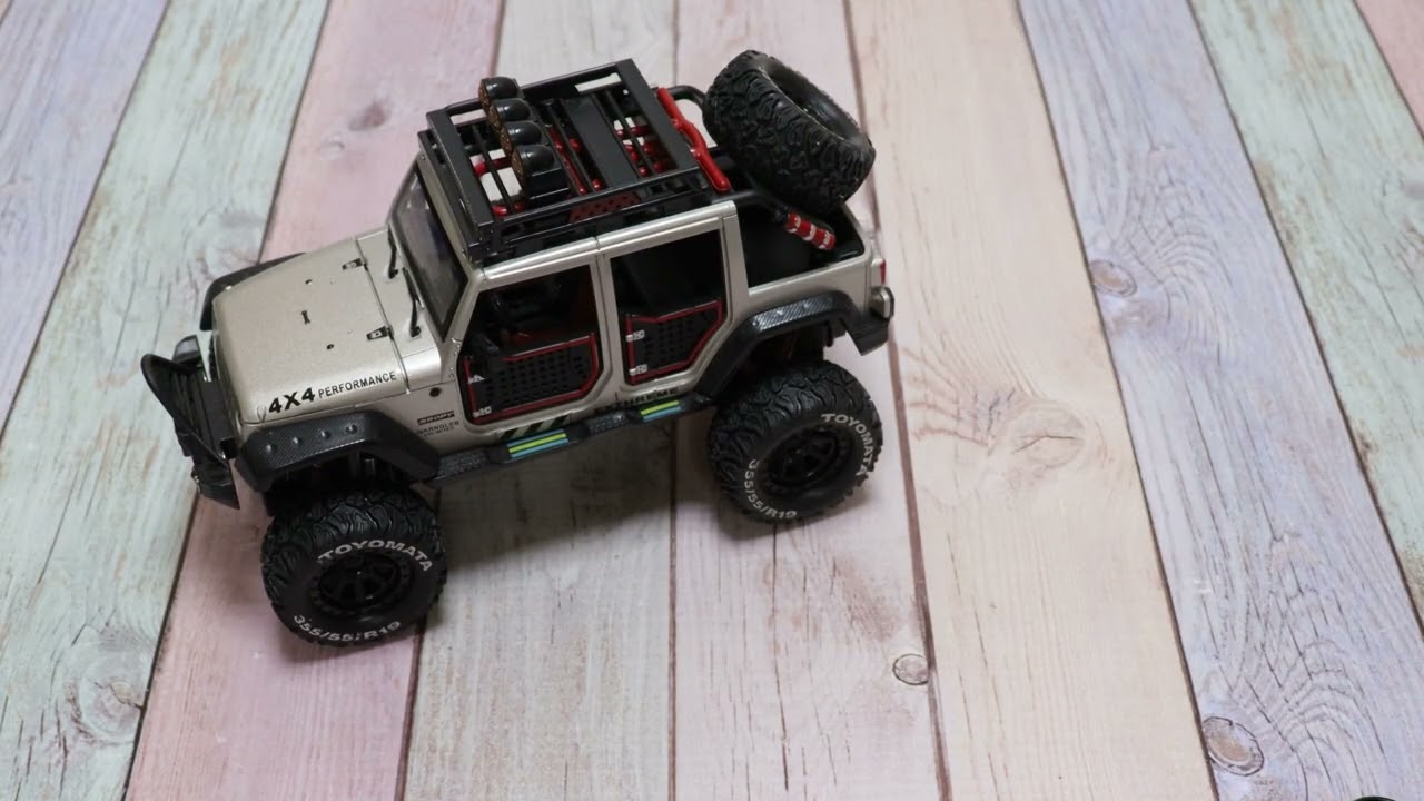 Автомобиль Lanson Toys со световыми и звуковыми эффектами металлический 1:24 в ассортименте - видео Автомобиль Lanson Toys со световыми и звуковыми эффектами металлический 1:24 в ассортименте - видео
