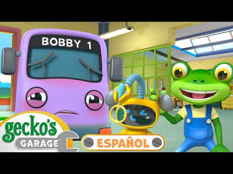 Revisando a Bobby el autobús 🤒 | 🐸 Garaje de Gecko | Carros para niños | Videos educativos