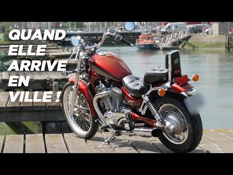 Suzuki Intruder 800, quand elle arrive en ville...