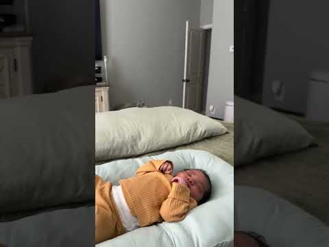 Heartwarming moment, our daughter meets her baby brother for the first time #sweetmoment #adorable