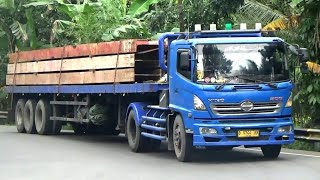 JOSS GANDOSS !!! TRUCK TRAILER ENGKEL PANJANG TRUK TRONTON BESAR HINO 500 FUSO ISUSU GIGA QUESTER