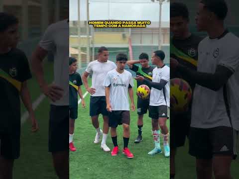 Quando passa muito tempo com a namorada 😂 #futebol #humor