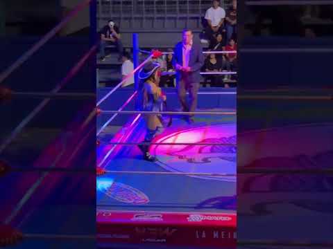 Entrada Las del Rancho: Mary Carporal e India Mazahua en New Elite Wrestling