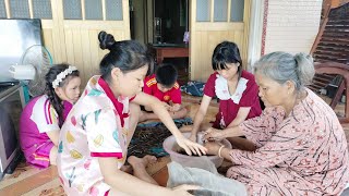 Bóc vỏ đậu đen cùng bà ngoại.đậu đen xanh lòng.