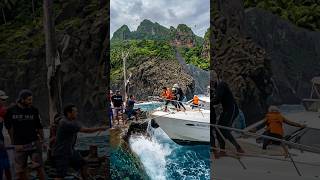 YACHT BATTLES Giant Waves 🌊🌊