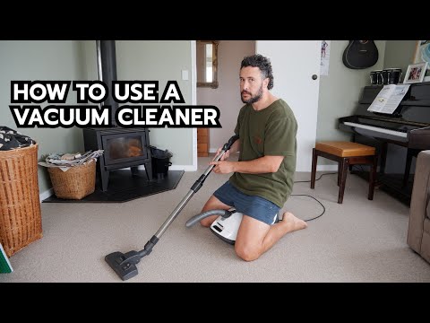 HOW TO USE A VACUUM CLEANER