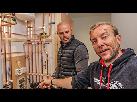 PRESS FIT PLUMBING - WHOLE AIRING CUPBOARD IN 10 MINUTES BOSCH GPT 18V-19 REVIEW