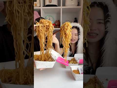 Makan Mie gacoan Level 5 lawan @cucuapho