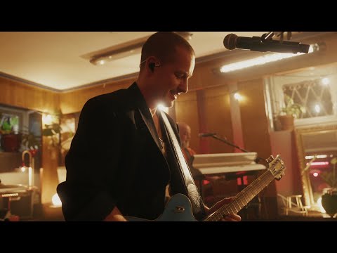 Krzysztof Zalewski - O deszczu (Official Live Video)