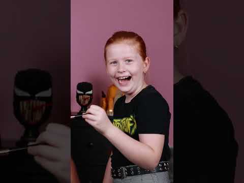 Best everyday look tutorial you’ll ever see… 💄By a 6-year-old makeup artist. 😂🖤 #makeup #tutorial