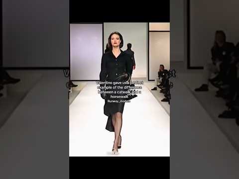 The difference between a catwalk and a horsewalk 👠🖤 #shorts #model #catwalk #horsewalk #runwaymodel