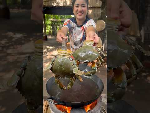 Yummy Mud crabs cooking with unique style